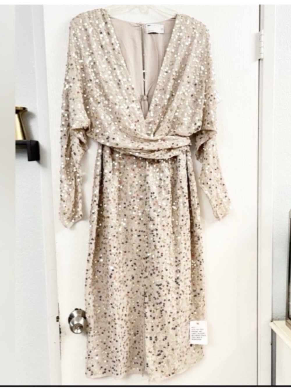 ASOS Sequin V-Neck Long Sleeve Midi Dress in Champagne Size 10